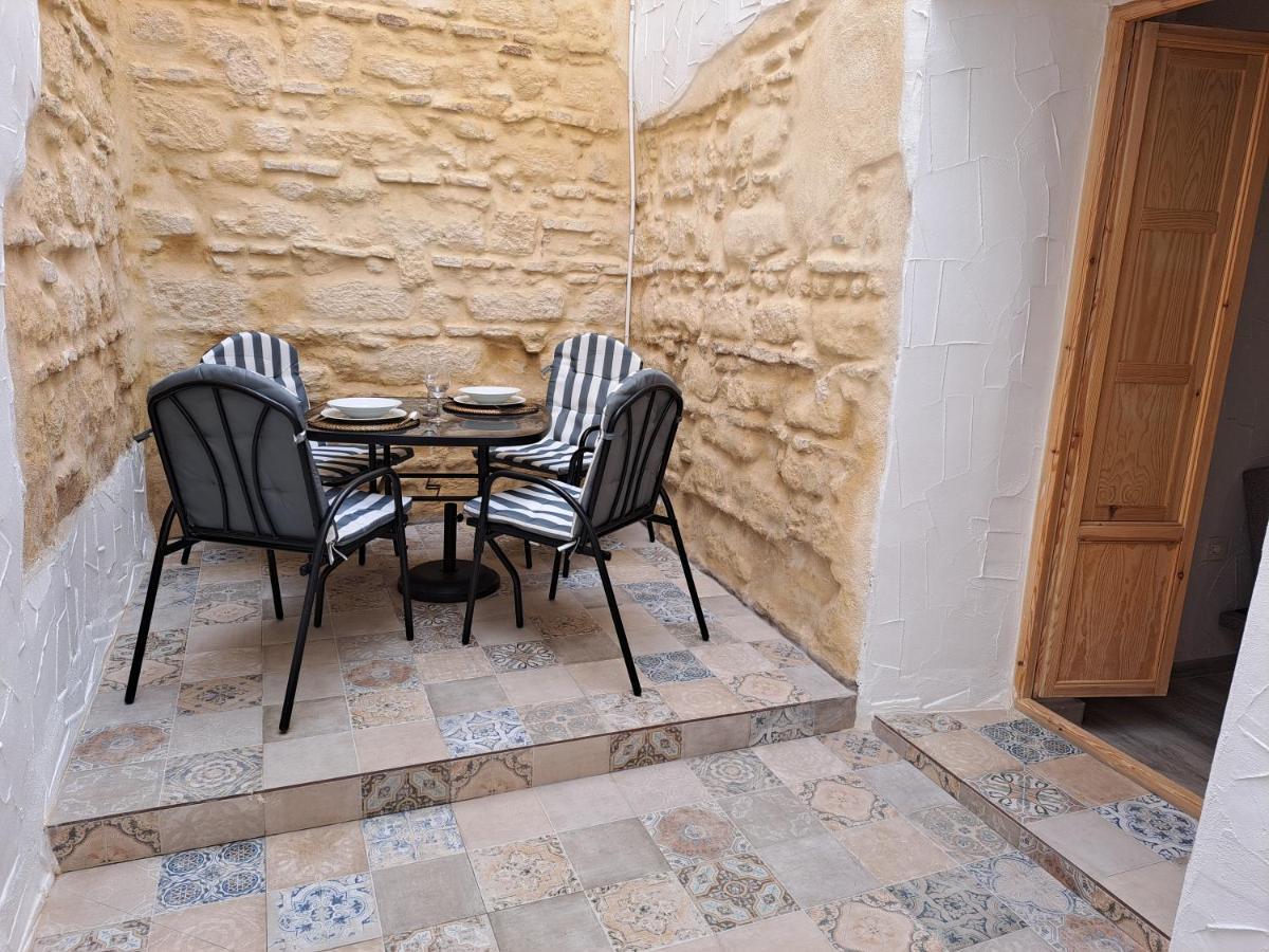 Apartamento La Zarzamora-Patio Privado Apartment Jerez de la Frontera Exterior foto